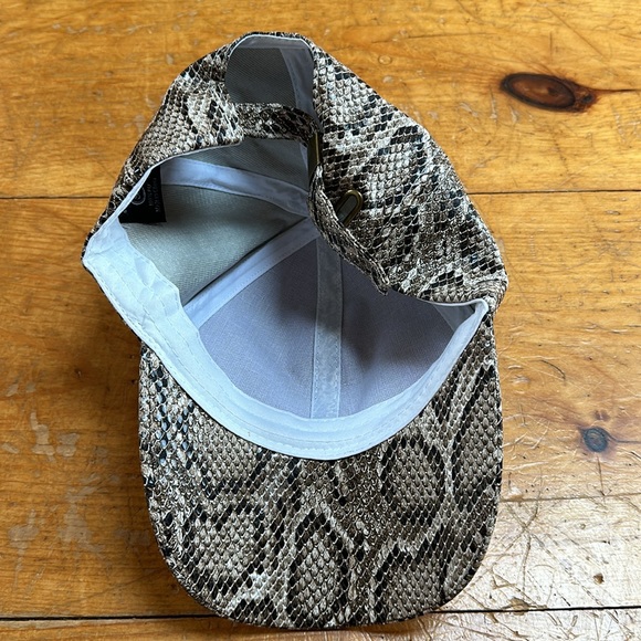 Animal print baseball hat - Picture 2 of 4